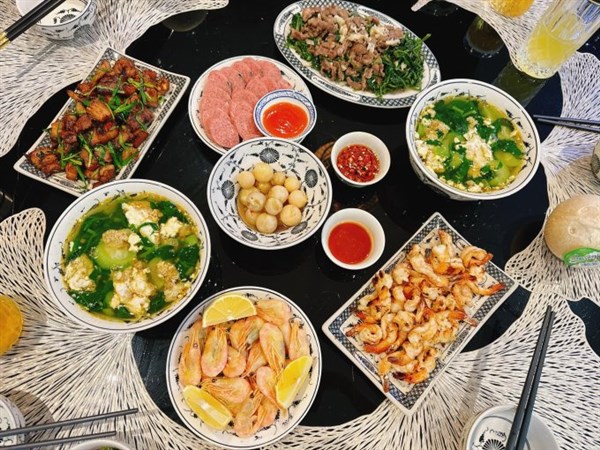 Phương Oanh: 'Những bữa cơm ngon giúp tôi vun đắp tình thân'