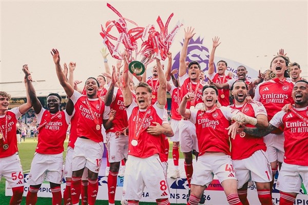 ARSENAL – TRÁI NGỌT CỦA HƠN 20 NĂM CHỜ ĐỢI VÀ BÀI HỌC VỀ SỰ KIÊN TRÌ BỀN BỈ